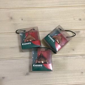 3pcs Kisses lip flavored lip balm NWT